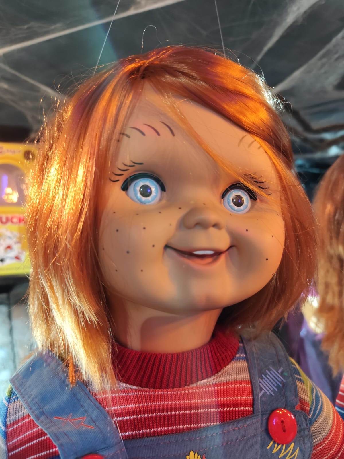 Muñeco good guy chucky tela
