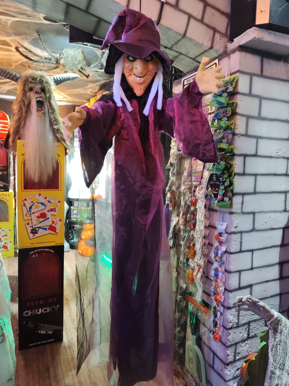 Colgante bruja animatronico halloween