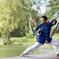 Man in Blue pratica Kung Fu