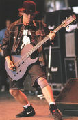 Jeff Ament: baixista do Pearl Jam irá lançar um livro de fotos dos anos 90