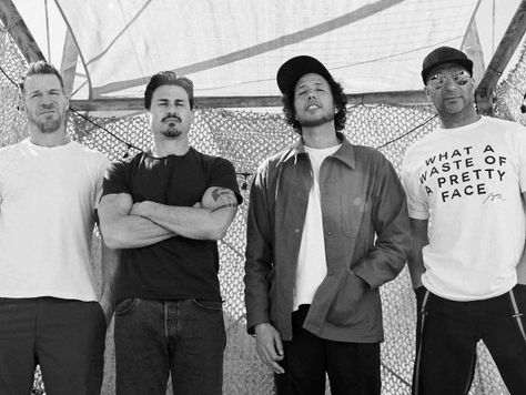 Tom Morello: "não há nada de cartas na mesa agora", sobre o futuro do Rage Against The Machine