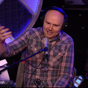 Billy Corgan: "o rock foi propositalmente diminuído pela MTV no final dos anos 90, pois eles decidiram que estava fora de moda, quando o rock ainda era muito popular"