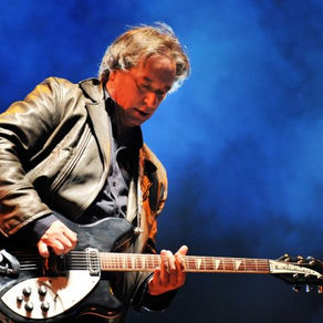 Peter Buck: guitarrista do R.E.M. sobre a musicalidade subestimada do punk rock