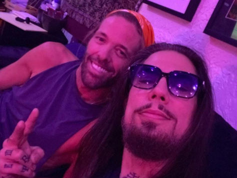 Dave Navarro: guitarrista do Jane's Addiction revelou que ficou 01 ano sem tocar guitarra depois da morte de Taylor Hawkins