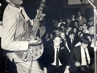 The Kinks: guitarrista explica por que Chuck Berry foi "fundamental" para o rock and roll dos anos 60