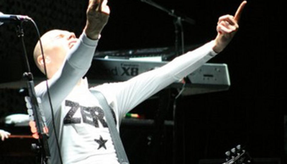 Billy Corgan: "me recuso categoricamente a usar IA na minha criação musical... É um pacto com o diabo, simples assim", disse o frontman do Smashing Pumpkins