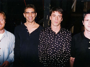 Pat Smear: "não gostei da forma como lidamos com a saída do baterista William Goldsmith em 1997", disse o guitarrista do Foo Fighters
