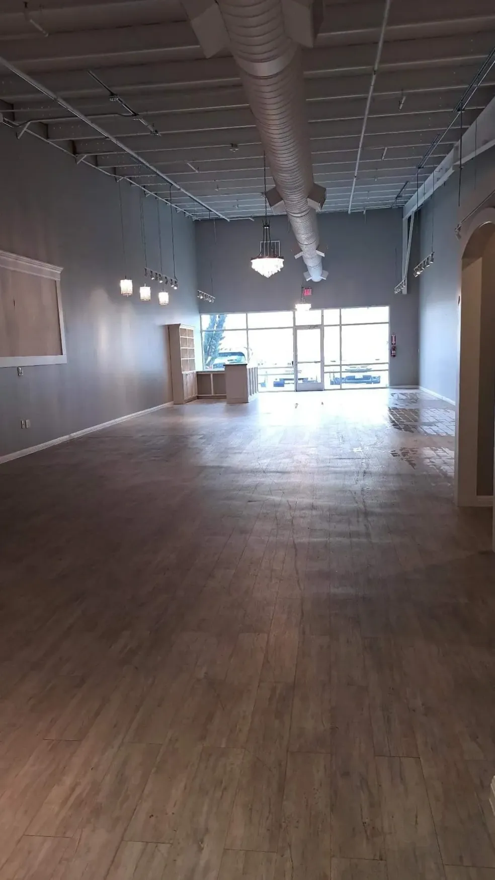 Open intimate venue in katy