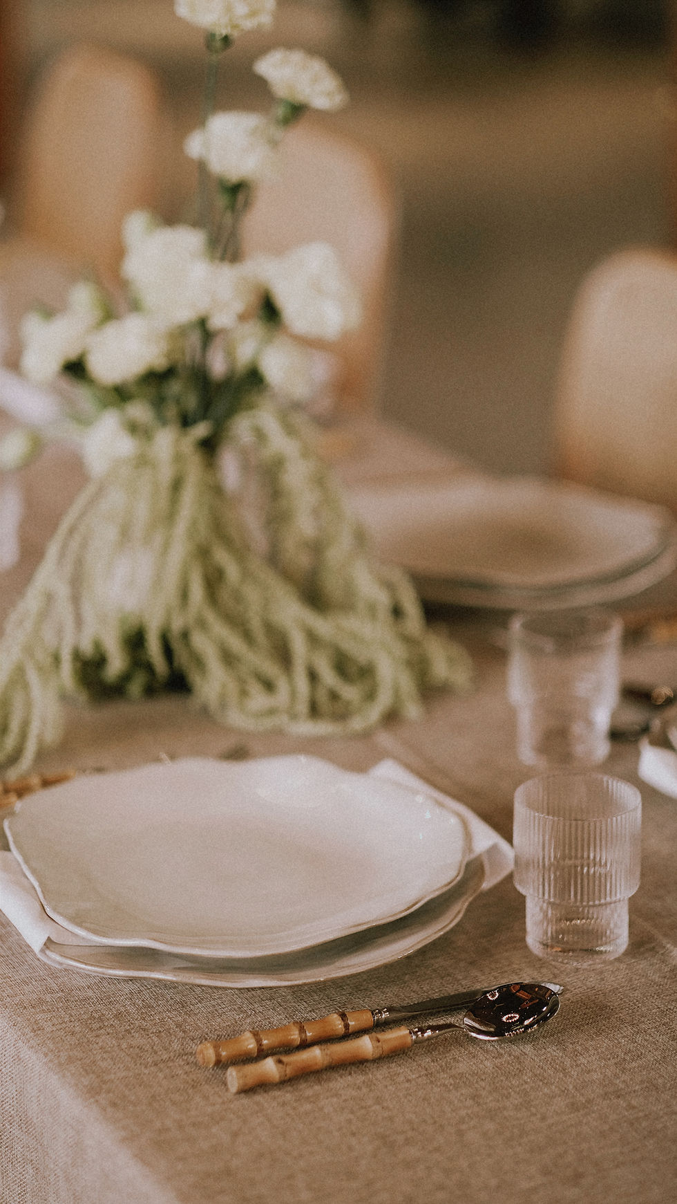 Thumbnail: River Wave Dinnerware Set