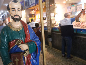 Fiscalização bate na porta do Mercado São Pedro em Niterói