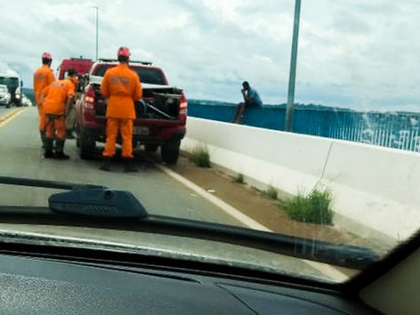 Alerj analisa projeto de lei para impedir suicídios em vias públicas