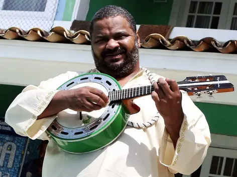 Corpo de Arlindo Cruz será velado na quadra do Império Serrano a partir das 18 horas