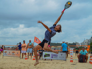 Niterói vira capital dos esportes de areia na Praia de Icaraí