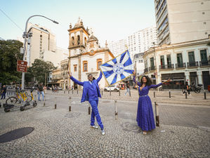 Carnaval 2027: Acadêmicos de Niterói anuncia enredo "A Rosa do Impossível" 