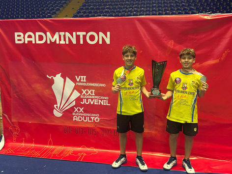 Gêmeos do Caramujo se tornam campeões sul-americanos sub-13 de badminton na Colômbia