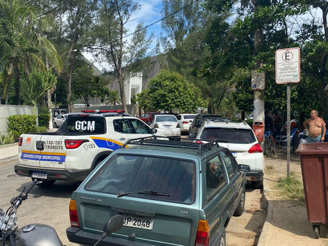 Niterói reforça Operação Verão nas praias, mas flanelinhas atuam livremente