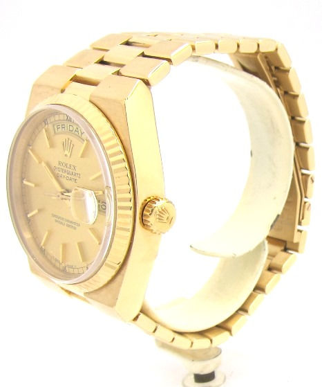 Thumbnail: 19018 Oyster Quartz Day-Date