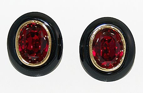 VINTAGE BREVETE LARGE RUBY AND BLACK LUCITE CLIP EARRINGS