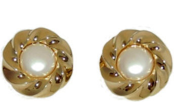 VINTAGE ROUND PEARL GOLD SWIRL CLIP ON EARRINGS