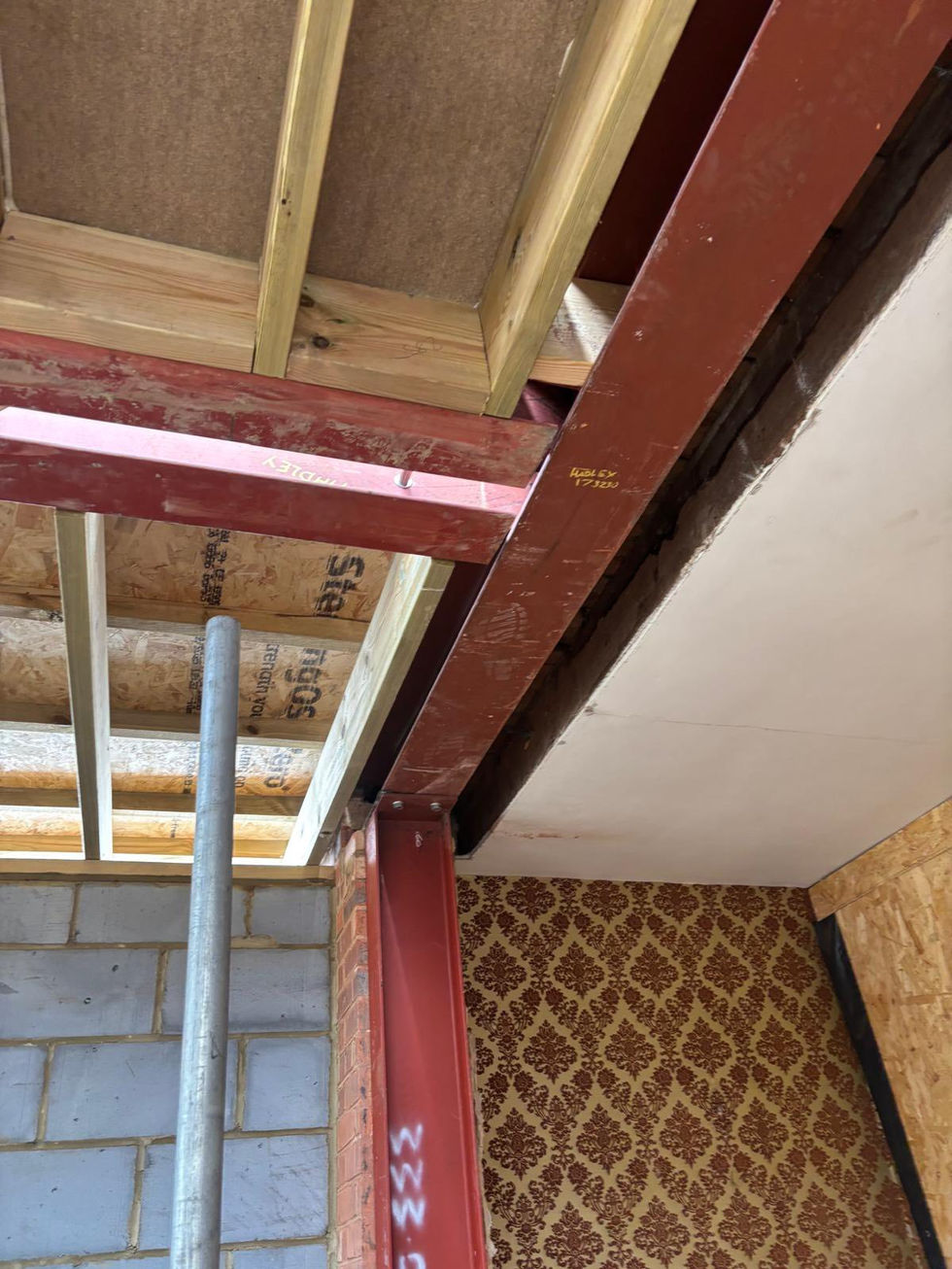 Flat Roof, ceiling joists, structural carpentry, OSB board, extension, structural steels