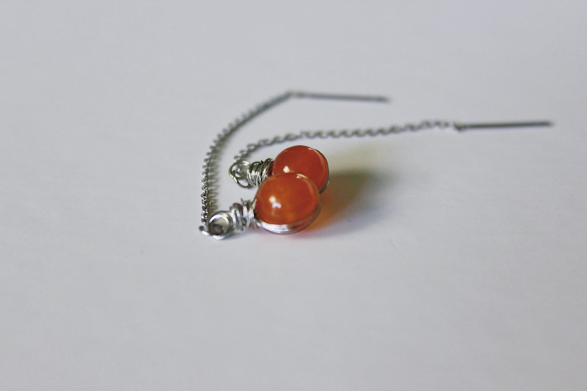 Orange threaders (adjustable length)