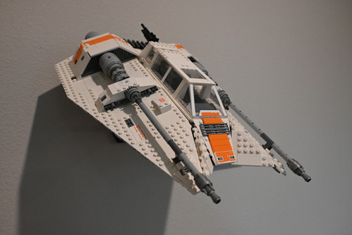 UCS Snowspeeder Wall Mount (75144) | My Site