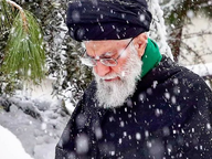 عروسی سرخ یا قطع سر مار: زمستانی که بوی پایان میدهد