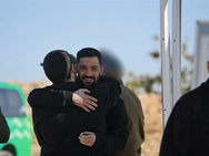 تمام گروگانهای زنده اسرائیلی آزاد شدند، جنازە چهار گروگان دیگر دوشنبه بازگردانده میشود