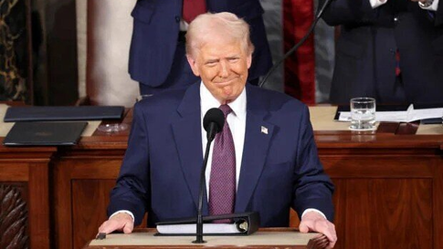 ترامپ: ایران در حال توسعه موشکهایی با قابلیت رسیدن به آمریکا است