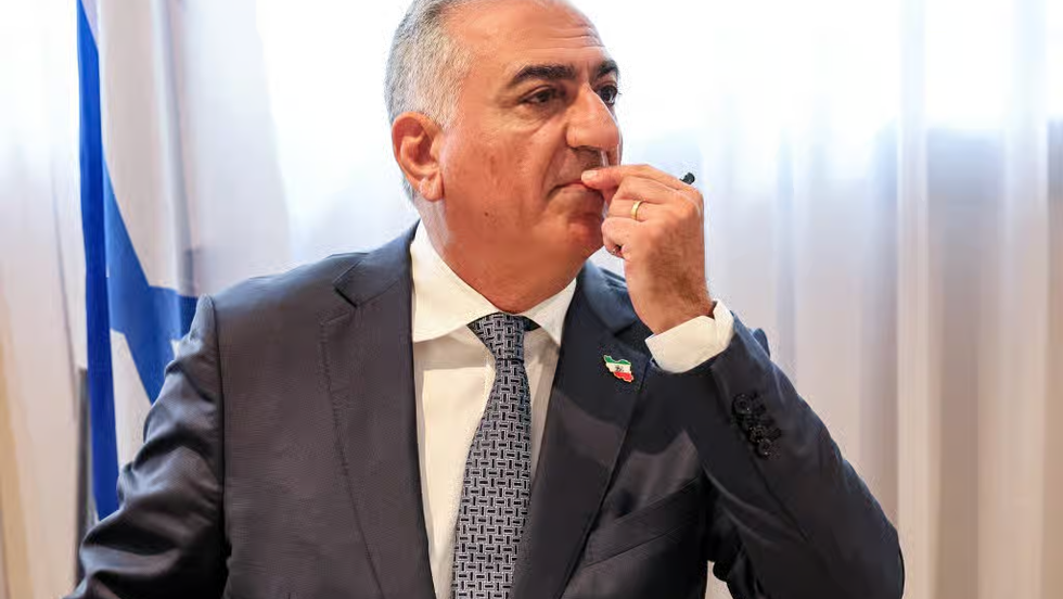 در سایه بیاعتنایی دولت، رضا پهلوی با رئیس حزب جمهوریخواهان و نمایندگان دیدار کرد