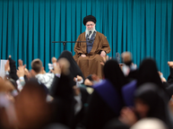 الگوی زن مطلوب خامنهای: خانهدار، محجبه و ترجیحاً نامرئی