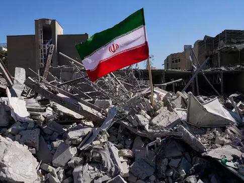 چرا جمهوری اسلامی هنوز شکست نخوردە است