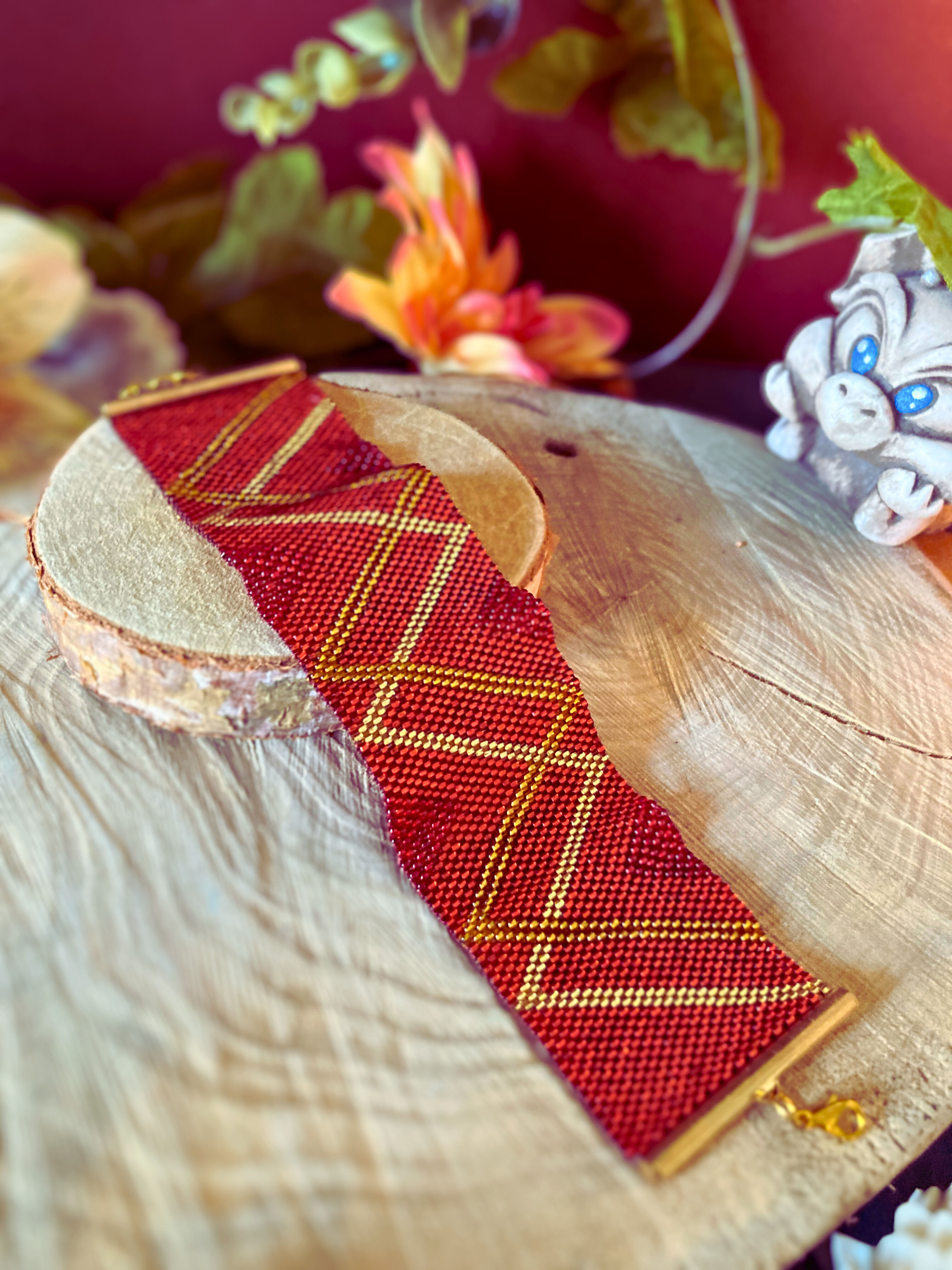 Bracelet Géométrique aux Vagues Mystérieuses