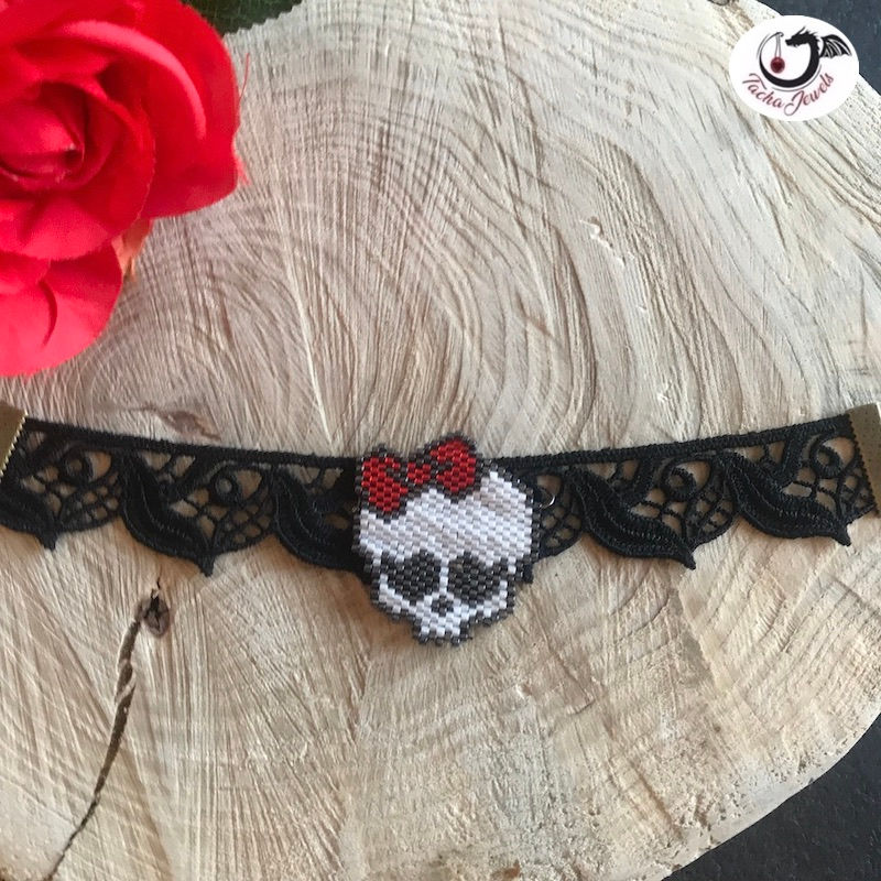 Miniature : Bracelet Dentelle Noire avec Tête de Mort Mexicain
