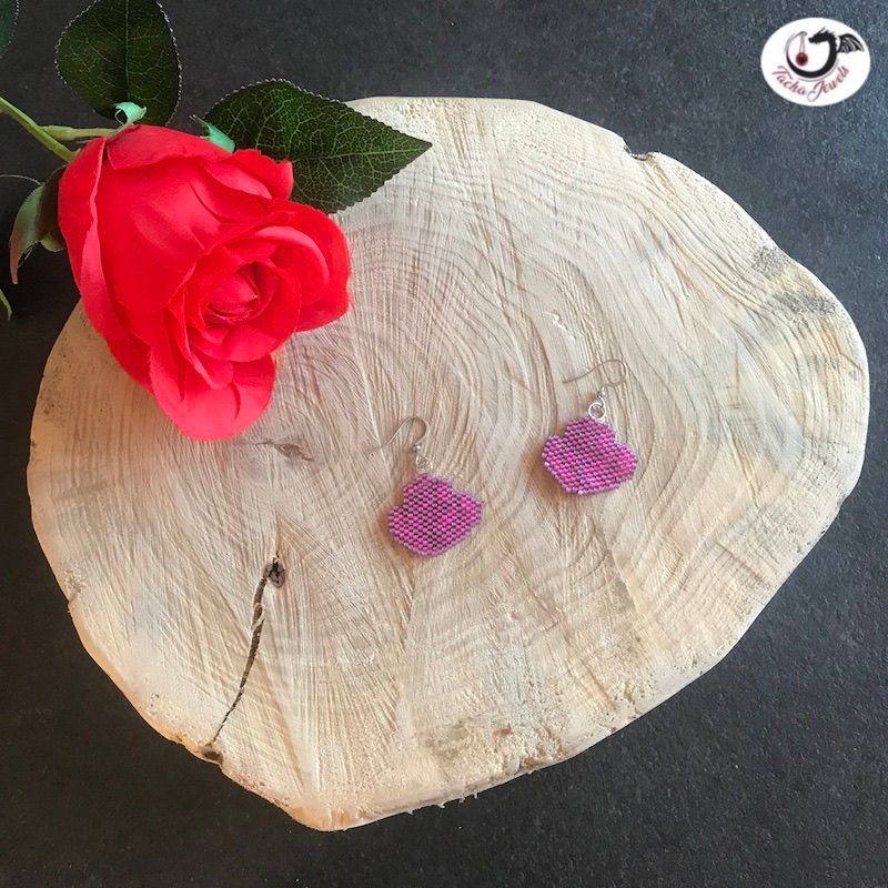 Miniature : Boucles d'Oreilles Tissées Brickstitch en Forme de Rose : Élégance Florale
