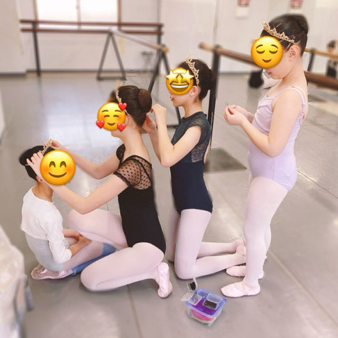 みんながみんなをサポートするルイ・バレエ・アカデミーの生徒さん