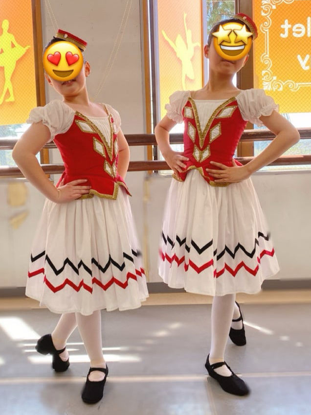 バレエ作品"2羽の鳩"からジプシーたちの踊り