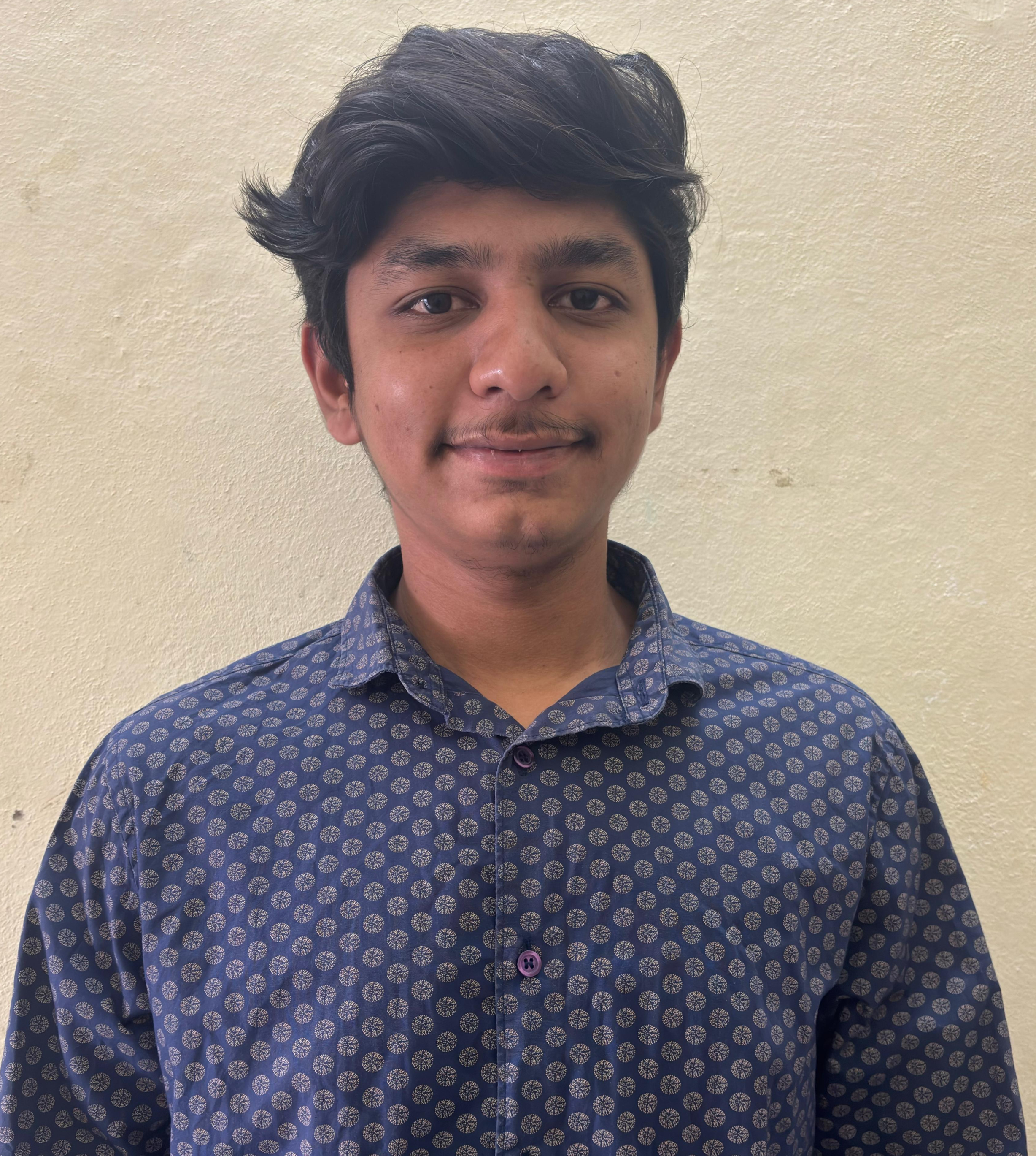 WhatsApp Image 2025-11-01 at 4.28_edited.jpg