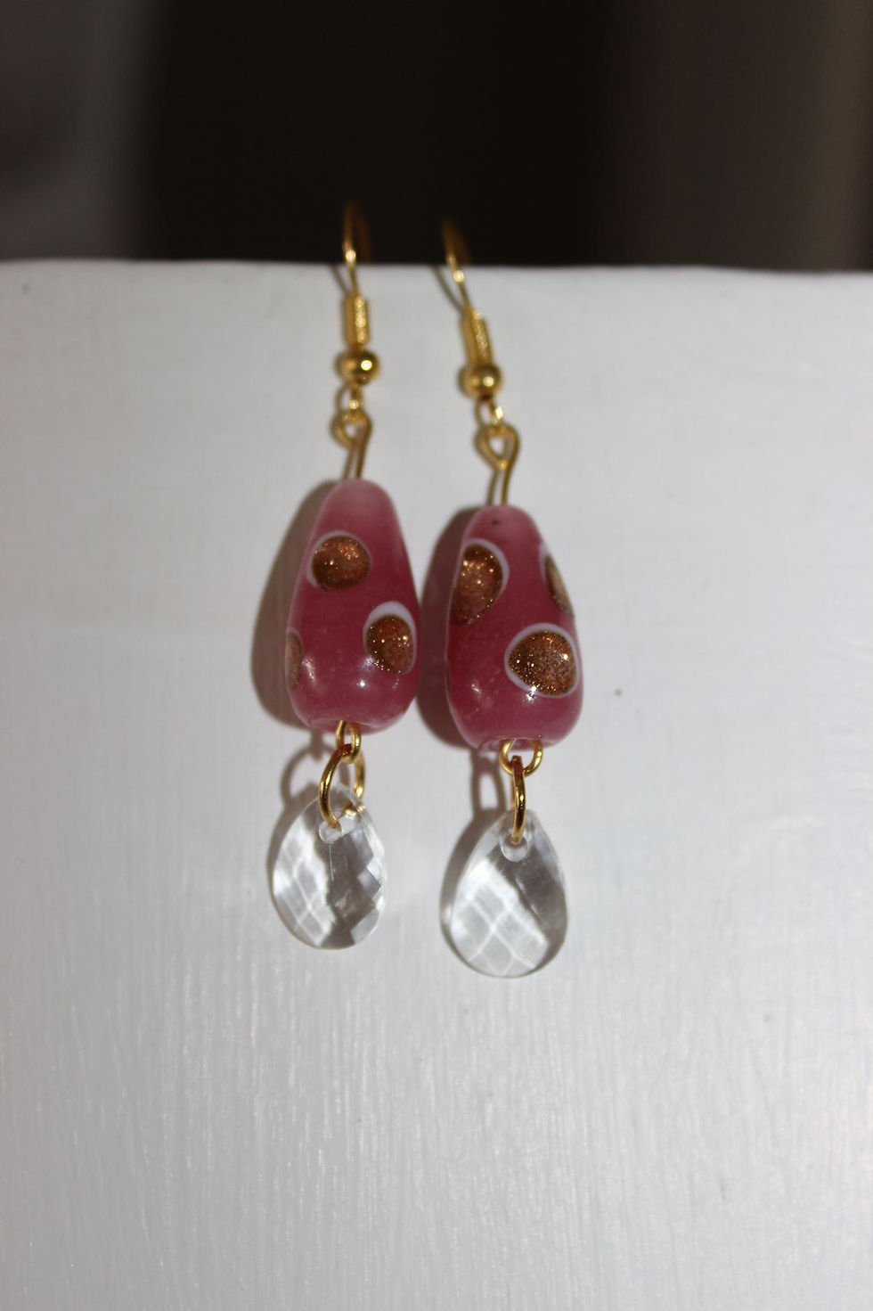 Miniature : Perle rose à pois et goutte transparente