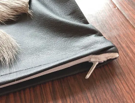 サムネイル： 毛皮座布団【解脱行用】