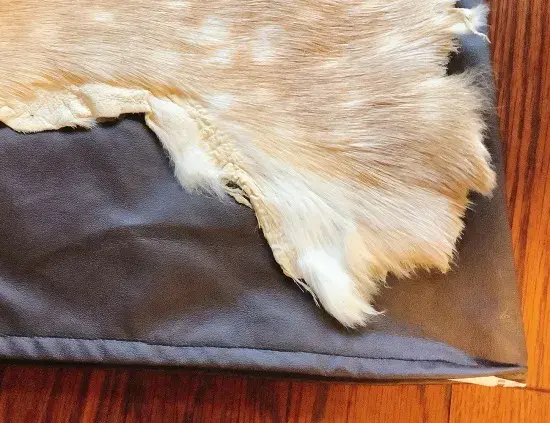 サムネイル： 毛皮座布団【解脱行用】