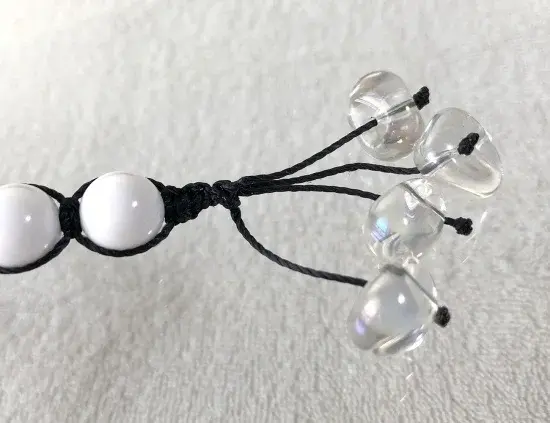 サムネイル： 銀龍ホワイトシェルの昇龍ストラップ　RN024