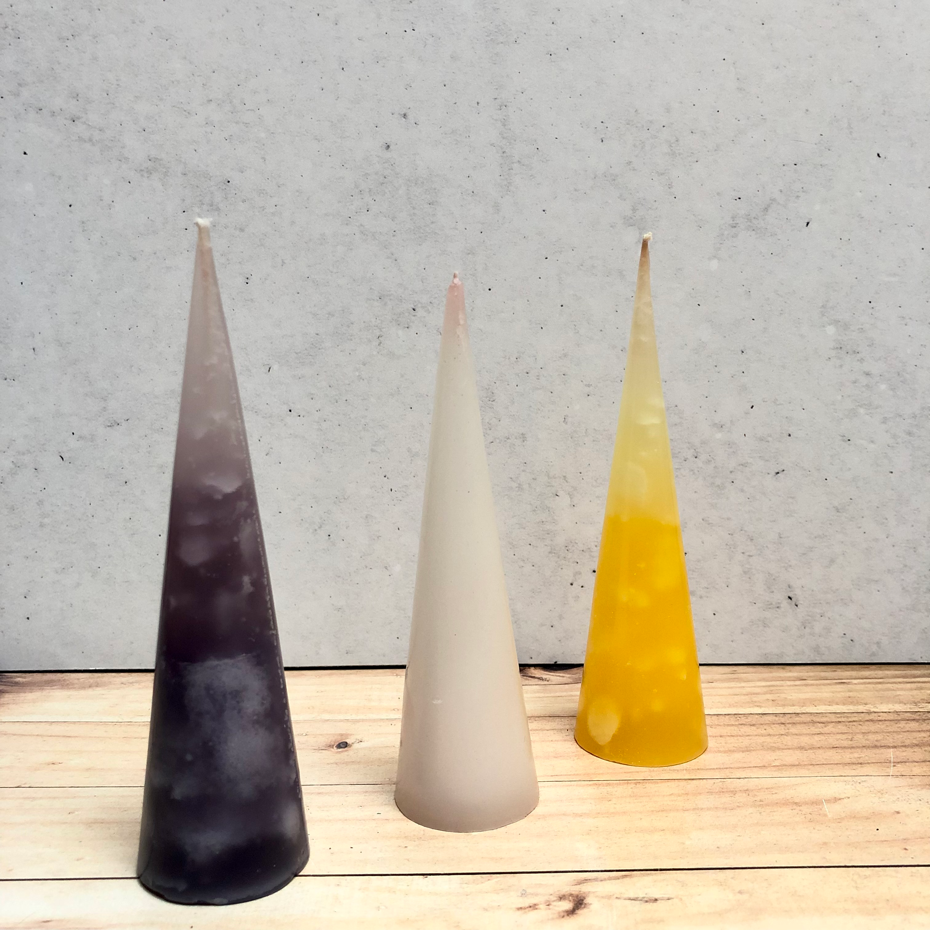 Velas cónicas alquimizadas chicas