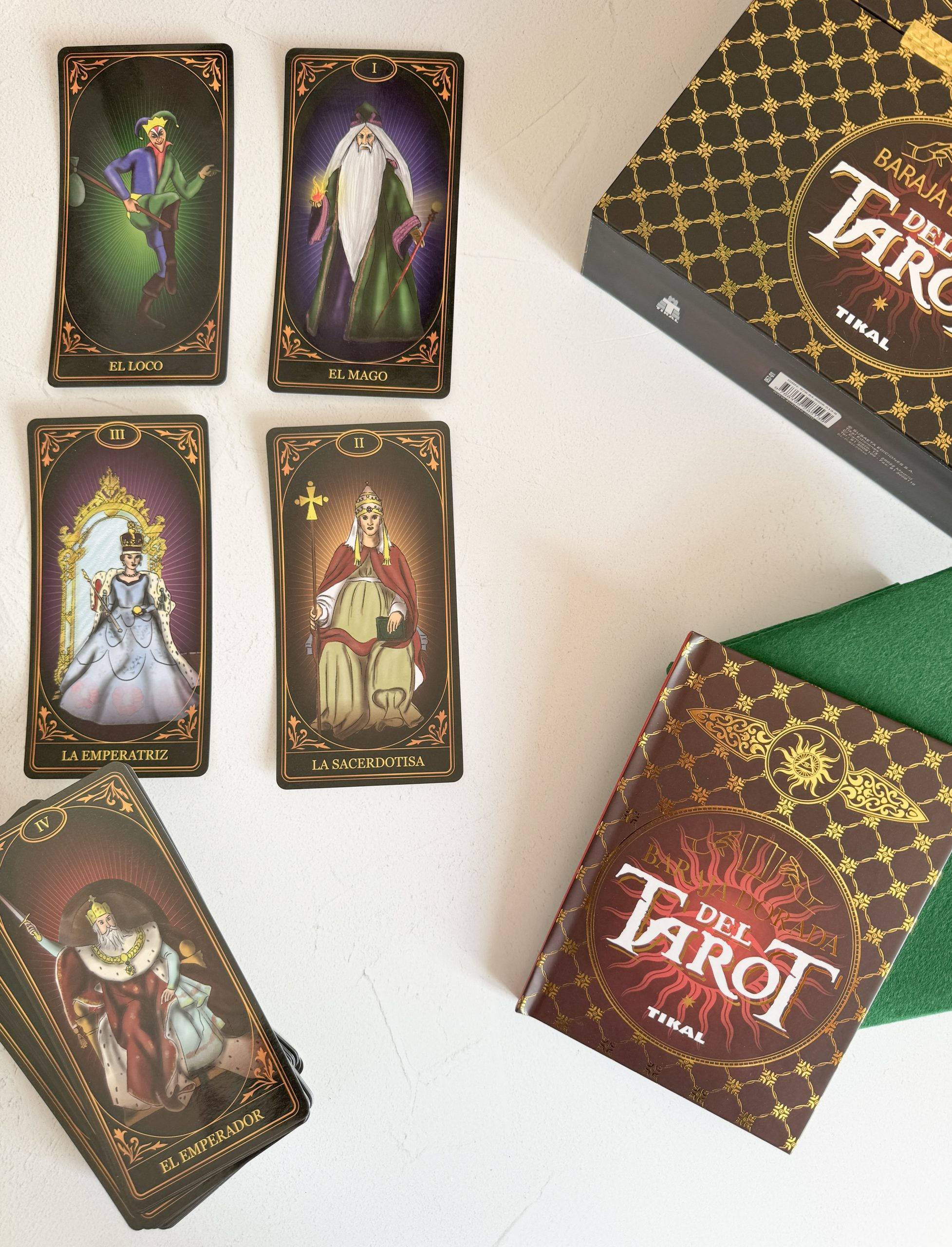 Baraja dorada del Tarot