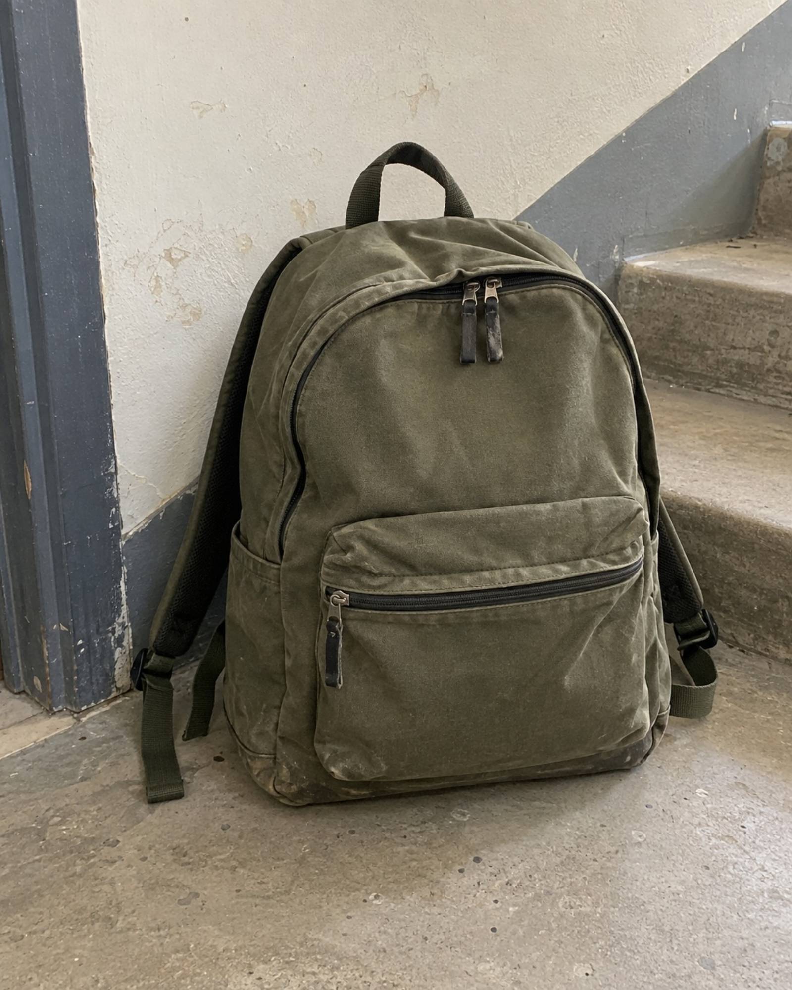 Sac à dos en toile vert olive