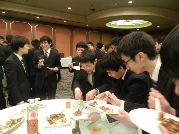 img095