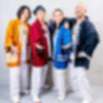 アー写2025_edited.jpg