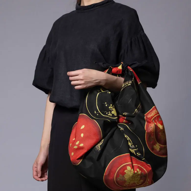 Miniaturbild: Furoshiki L 120 Setsugekka Japanische Lackwaren | Schwarz