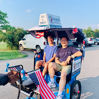 Friends on Vamos! Lion Chariot Tours