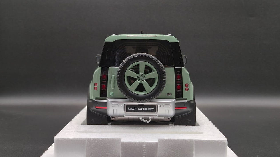 Thumbnail: Land Rover Defender 90 - 2023 - 75th Limited Edition 1/18